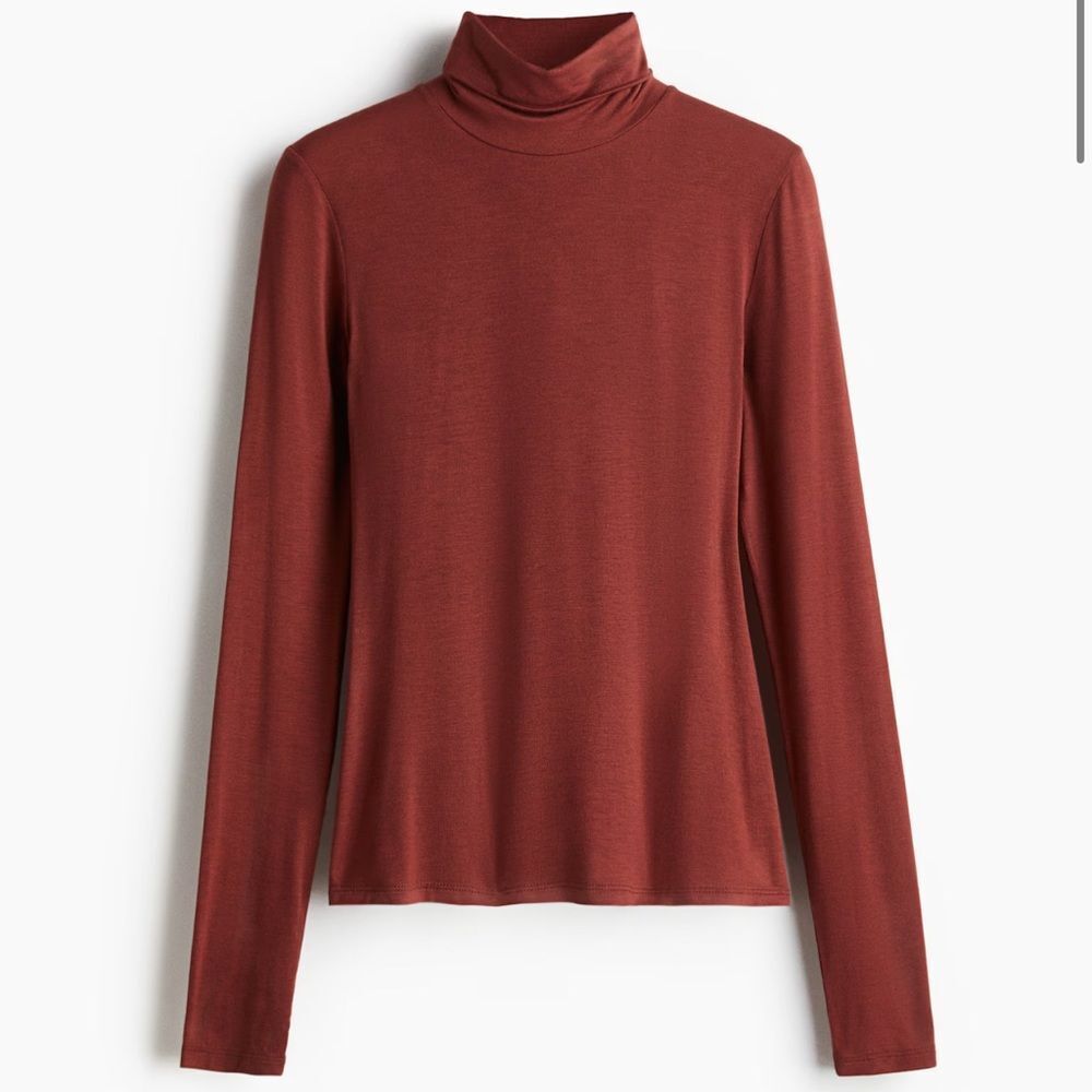 H&M Turtleneck Top Viscose Rust Red NWT - image 5